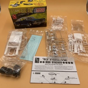 AMT 1965 Ford Fairlane Modified Stocker 1:25 Scale Model Kit  - Picture 1 of 8