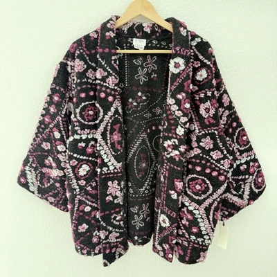 Go Lightly 100% Lana Chal Topper Talla Única Púrpura Floral Tejido 3D Hecho en EE. UU. Regalo Foto 1 de 4