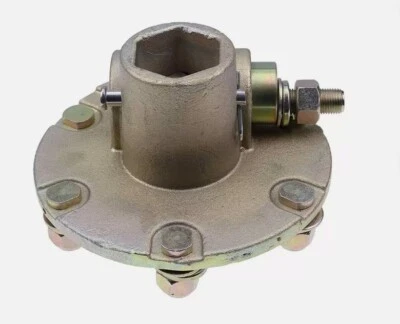 Buje trasero H6640-17300 compatible con Kubota B1550 B1750 B4200 B5100 B6100 B7100 B6200 B7200 Foto 1 de 4