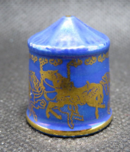 BOW PORCELAIN ENGLAND THIMBLE COLLECTION - THE CAROUSEL