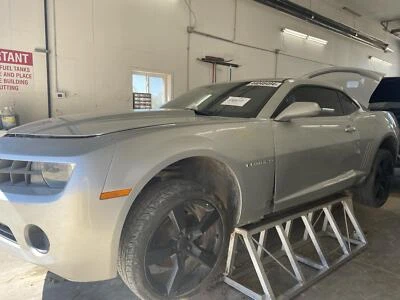 Conjunto de bomba y motor ABS usado se adapta a: Chevrolet Camaro 2013 conjunto incluye m Foto 1 de 4