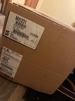 Colchón Ashley 14 pulgadas edición limitada almohada superior queen en una caja Foto 1 de 2