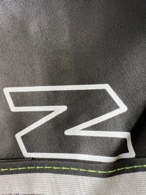 Черный чехол на сиденье Honda Z50 Monkey с логотипом на спине буква Z 1979-1987 H2669 - Изображение 1 из 3