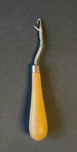 Vintage Latch Hooking Tool, Rug Hook - Picture 1 of 1