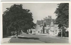 HIGH STREET, BROADWAY - Worcestershire Postcard, Plain Back - Picture 1 of 2