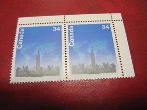 CANADA Unitrade# 1061 34c INTER-PARLIAMENTRY UNION CONFERENCE PAIR UR CORNER MNH - Picture 1 of 2