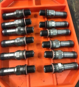 🇺🇸 URHB32S Spark Plugs Continental Teledyne 470 520 550 Cleaned & Ready - Picture 1 of 5