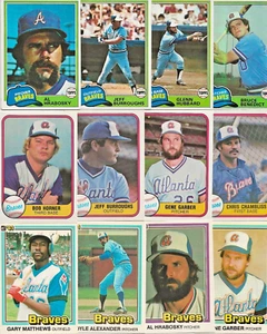 (50) Carte diverse 1981 Topps Fleer Donruss Atlanta Braves BB Horner Hubbard - Foto 1 di 3