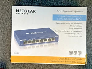 NETGEAR ProSafe 8-portowy gigabitowy pulpit przełącznik Ethernet GS108 - Zdjęcie 1 z 1