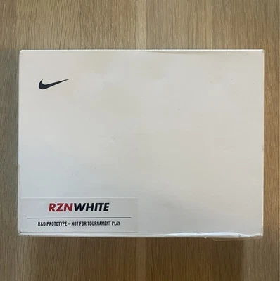 Caja Nueva Sin Abrir Nike RZN Blanco R&D Prototipo Pelotas de Golf No Para Jugar Torneo Foto 1 de 4