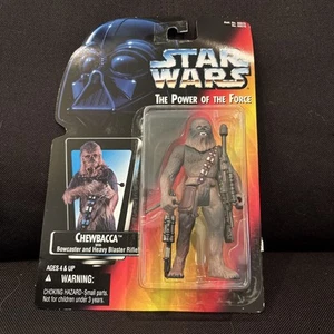 STAR WARS Power of the Force Chewbacca - 1995 Kenner MOC - Bowcaster & Blaster - Foto 1 di 3