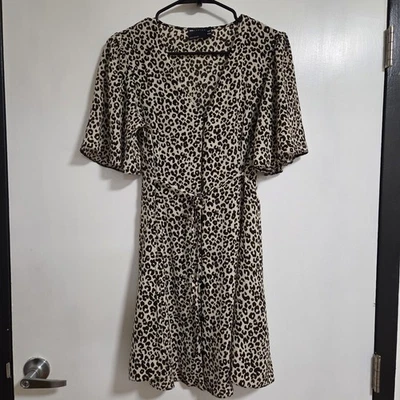 Asos Leopard Print V Neck Flowy Dress With Waist Tie And Flutter Sleeves Size 6 - Image 1 of 4