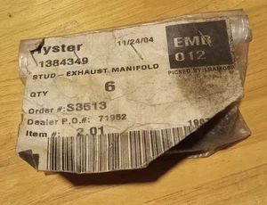 HYSTER 1384349 STUD - MANIFOLD - QTY 6 - Picture 1 of 1