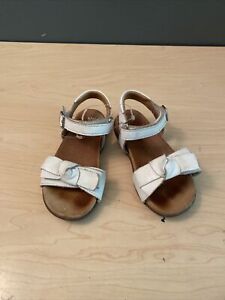 Stride Rite Toddler Girl White Sandals Size 7.5W
