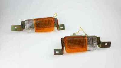 Luz giratoria parachoques delantero apta para Toyota Corolla 74-81 KE30 KE35 TE37 Foto 1 de 4