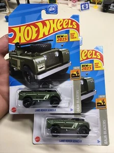 Hot Wheels 2023 BAJA BLAZERS 10/10 Land Rover Series II Green Lot Of 2 (65) - Picture 1 of 7