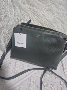 Oroton Sadie -Fern Colour Crossbody Bag Leather BNWT $299 RRP - Picture 1 of 7
