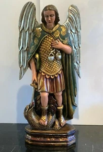 Beeindruckende geschnitzte polychrome Statue des Erzengels Michael, der den Drachen tötet - Bild 1 von 12