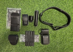 Kit Cinghia Servizio Polizia 11 Pezzi con Sacchetti Forze dell'Ordine Utility Belt Rig Taglia M - Foto 1 di 5