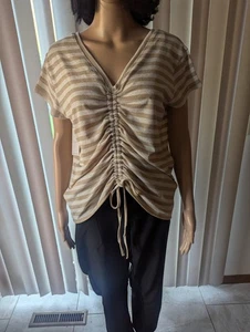 NWT Liverpool Los Angeles Large Stretch Tan/Cream Striped Ruched Shirt - Foto 1 di 5