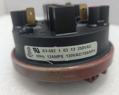 Invensys 6-2077870 Washing Machine Pressure Switch A3-582 1 03 13 250VAC - Image 1 of 4