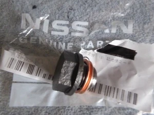 Datsun Roadster 1600 / 2000, 510 New OEM Oil Drain Plug and Crush Washer - Picture 1 of 2
