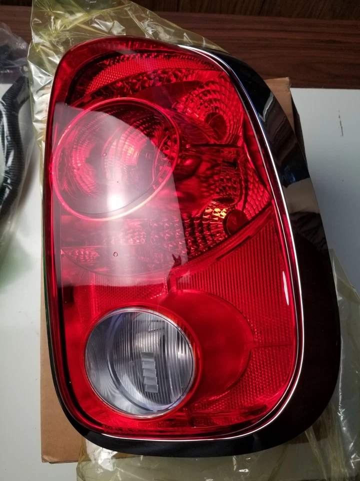 Задний фонарь Depo 882-1912R-US Mini Cooper Countryman в сборе 11-16 ов - Изображение 1 из 4
