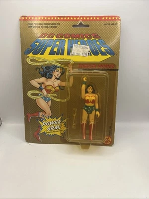 Figura de acción de colección Toy Biz DC Comics Super Heroes Wonder Woman 1989 amarillenta Foto 1 de 4