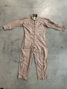 Militär Overall Flieger Fluganzug Gr. 44R CWU-27/P Typ 1, Klasse 2 hellbraun 380 - Bild 1 von 10