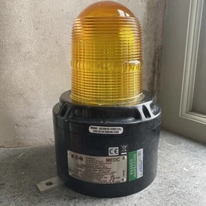 MEDC XB15 Flashing Beacon Xenon - Amber Yellow Orange - New - Picture 1 of 18