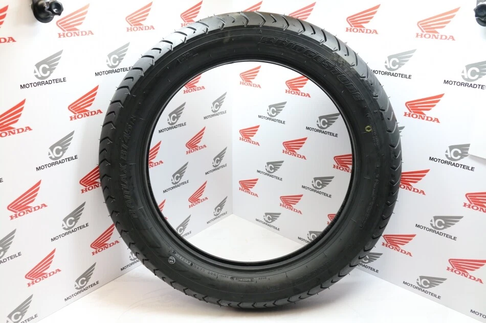 BMW R 50 60 65 75 90 Reifen Hinterrad Bridgestone BT46R Battlax 4.00-18 64H - Image 1 of 1