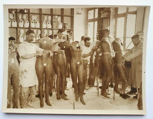 Fotografía vintage Keystone Paris muñecos escaparate taller sello 1925 - Imagen 1 de 7