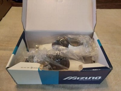 Ladies Golf Shoes Brand New Mizuno (unused old stock) Plastic wrapped NIB - Image 1 of 4