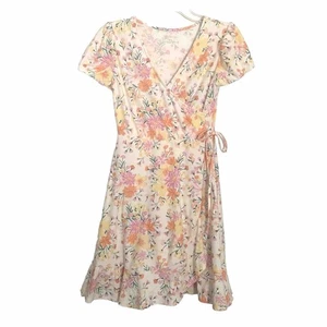 No Boundaries Junior Gr. 1 XS Blumen Faux Wickelkleid Kurzarm Strick Pastell - Bild 1 von 7