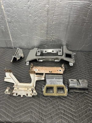 2011-2016 FORD F250 F350 F450 SUPERDUTY CENTER CONSOLE FLOOR & DASH BRACKET TRIM - Image 1 of 4