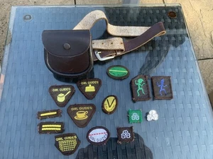 Vintage 70’s bleather Brownies/ Girl Guides purse and belt with original badges! - Picture 1 of 7