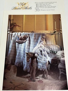 Bata suave conchas pastel patrón de ganchillo páginas de libro dedos peso - Imagen 1 de 3