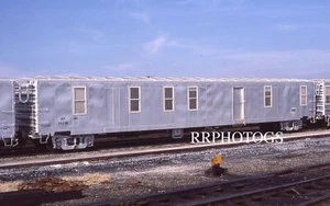 RAILROAD SLIDE MISSOURI PACIFIC MP M of Way ex 60' EXP BOXCAR #14239 Cir 1984 - Foto 1 di 1