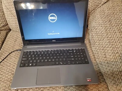 Dell Inspiron 5555 - 15" Laptop 1TB HD 8GB Ram AMD A8 - 7410 (Read) - Image 1 of 3