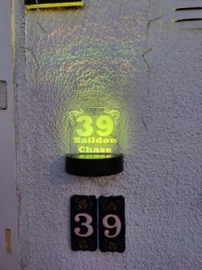 Solar powered house door number sign street name light up led colours - Picture 1 of 7