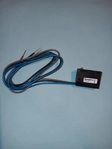 NEW GENUINE BURGESS V3S UL MICRO SWITCH 5A 250VAC - Picture 1 of 5
