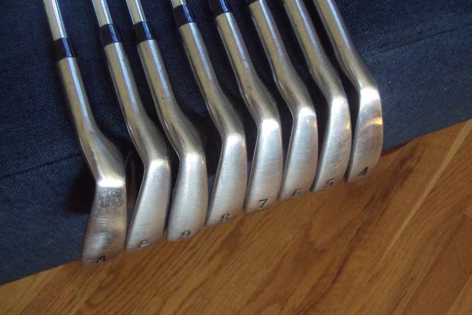 KZG EL 250 irons 4-PW,AW True Temper Dynalite stiff steel std length - Image 1 of 4