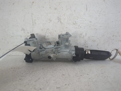 Skoda Citigo 2011-2019 IGNITION BARREL AND KEY  - Image 1 of 4