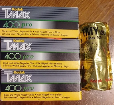 Пленка негативная черно-белая Kodak Tmax 400 PRO TMY 120 4 рулона ПРОСРОЧЕНА - Изображение 1 из 3