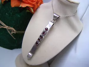 GORGEOUS VINTAGE MODERNIST 925 SOLID STERLING SILVER GARNET PENDANT NECKLACE 29" - Picture 1 of 14