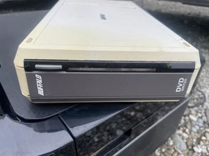 Buffalo DVD Brenner Super Multi RW externes optisches Laufwerk, inkl. Leer-DVD - Bild 1 von 4