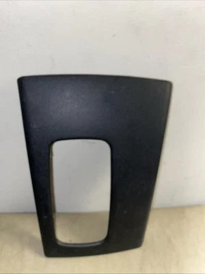 2002-2007 Jeep Liberty OEM shifter bezel trim 02 03 04 05 06 07 - Image 1 of 4