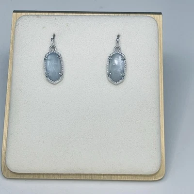 Pendientes colgantes Kendra Scott Lee azul claro tono plata pequeños colgantes alambre francés Foto 1 de 4