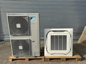 Daikin 10 KW Round Flow Inverter Deckenkassette, komplett installiert - Bild 1 von 5