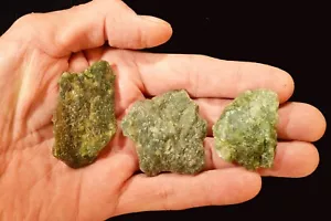 JADE NEFRITA 1 3/4" 3 Piezas Muestra Mineral de Roca Lapidaria Cruda Piedra Chakra - Imagen 1 de 3